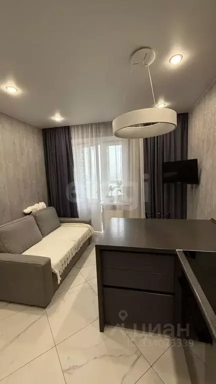 1-к кв. Тюменская область, Тюмень ул. Мельникайте, 2к12 (41.9 м) - Фото 1