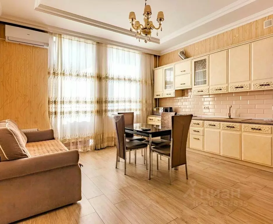 2-к кв. Ставропольский край, Кисловодск ул. Чкалова, 75 (80.0 м) - Фото 0