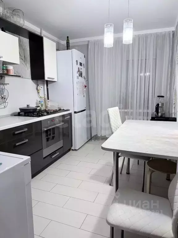 4-к кв. Татарстан, Альметьевск ул. Герцена, 88 (81.2 м) - Фото 1