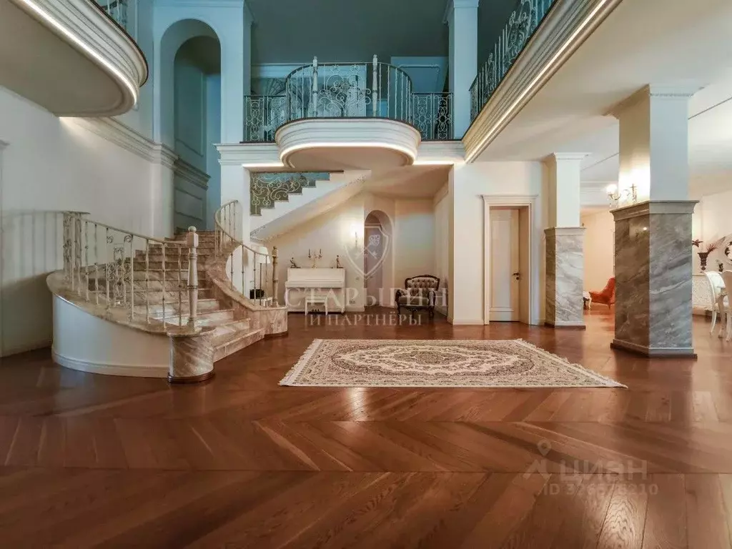 Коттедж в Москва д. Бачурино, пер. 2-й Тюляевский, 12А (1000 м) - Фото 1