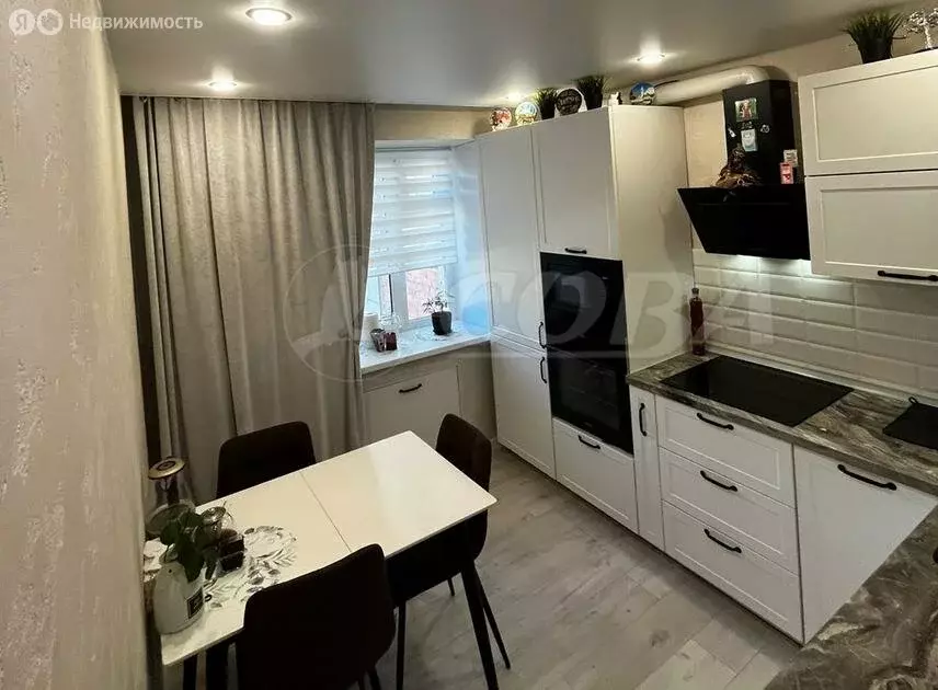 3-комнатная квартира: Тюмень, Ялуторовская улица, 27 (70 м) - Фото 2