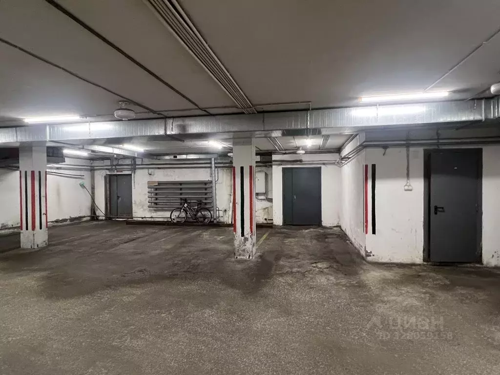 Гараж в Санкт-Петербург ул. Димитрова, 37к4 (15 м) - Фото 1