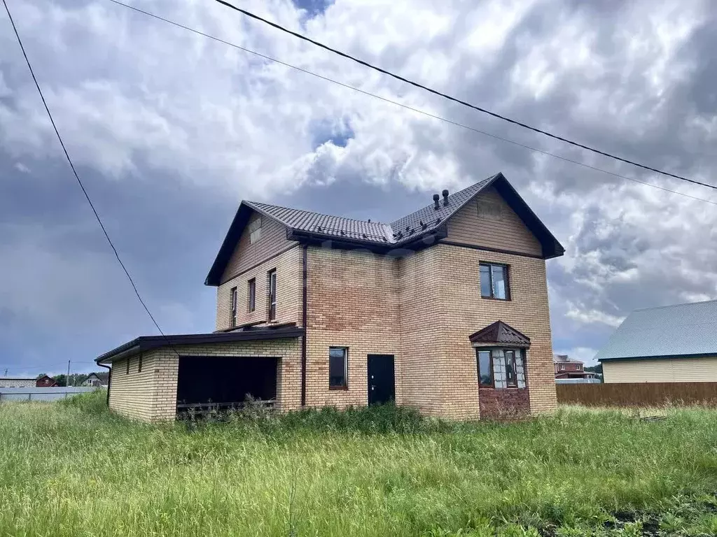 Дом в Омская область, с. Азово ул. 17 Февраля, 74 (211 м) - Фото 0