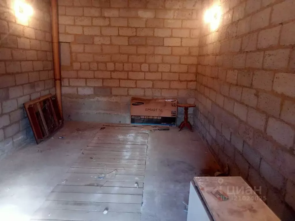 Гараж в Волгоградская область, Волгоград ул. Шкирятова, 14 (23 м) - Фото 0