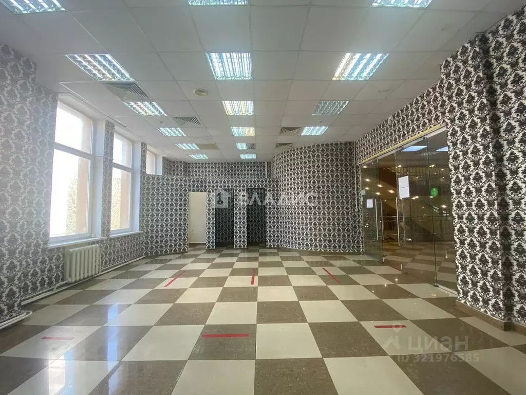 Торговая площадь в Калужская область, Калуга ул. Кирова, 39 (53 м) - Фото 0