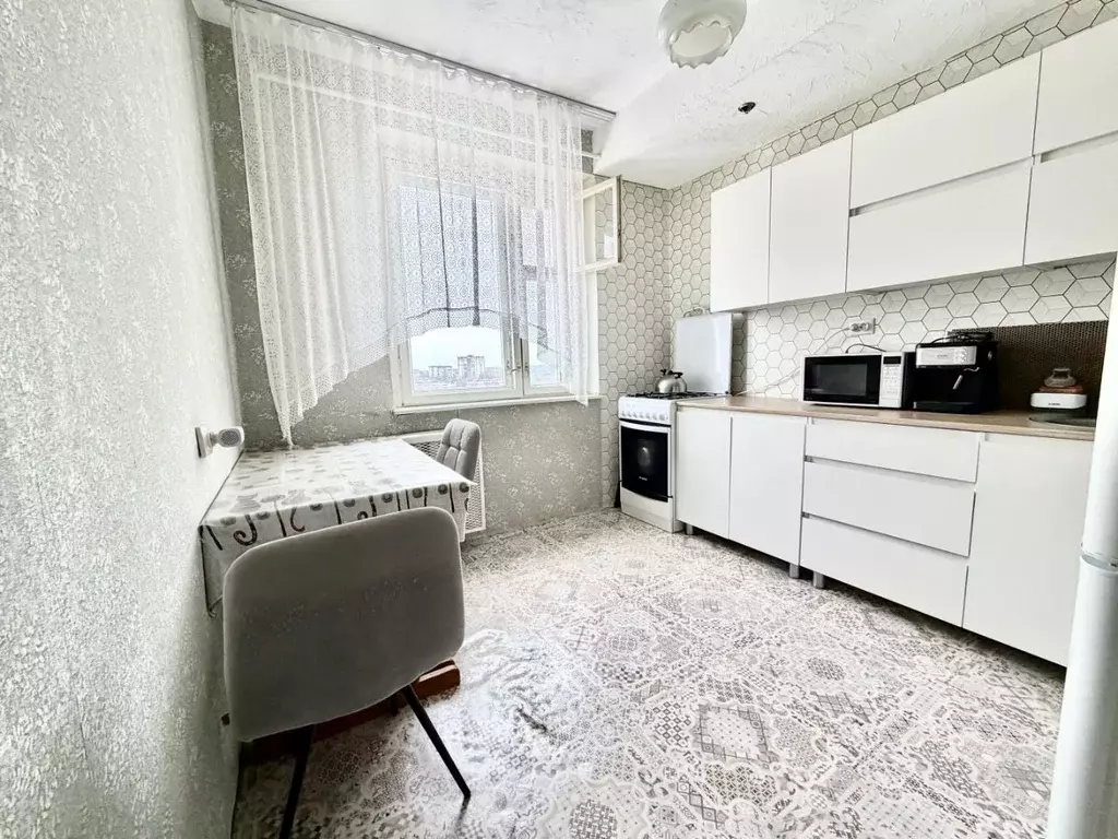 3-к кв. Пермский край, Пермь Пихтовая ул., 42 (68.2 м) - Фото 1