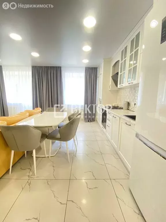 3-комнатная квартира: Кострома, Петрковский бульвар, 30 (74 м) - Фото 1