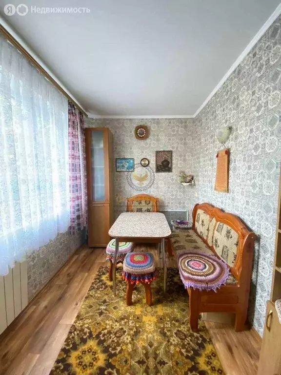 3-комнатная квартира: Белгород, улица 5 Августа, 20А (61.3 м) - Фото 0