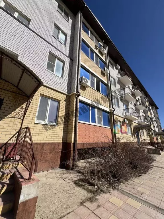 3-к кв. Калмыкия, Элиста 10-й мкр, 18Б (80.0 м) - Фото 1