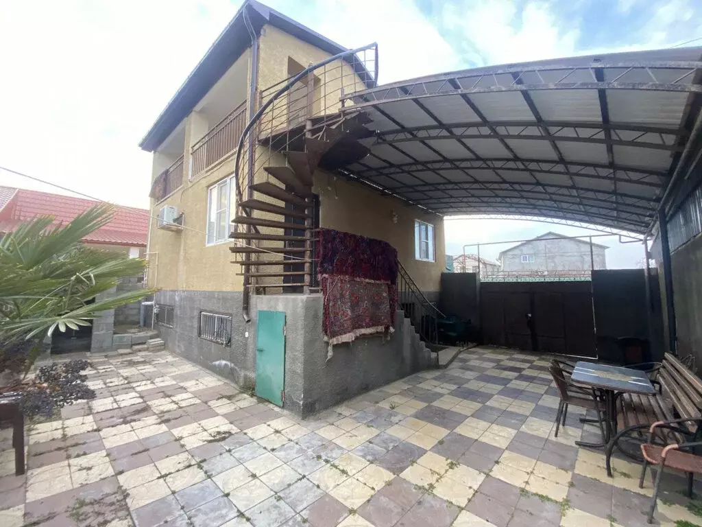 Дом в село Хазар, Центральная улица, 11 (120 м) - Фото 2