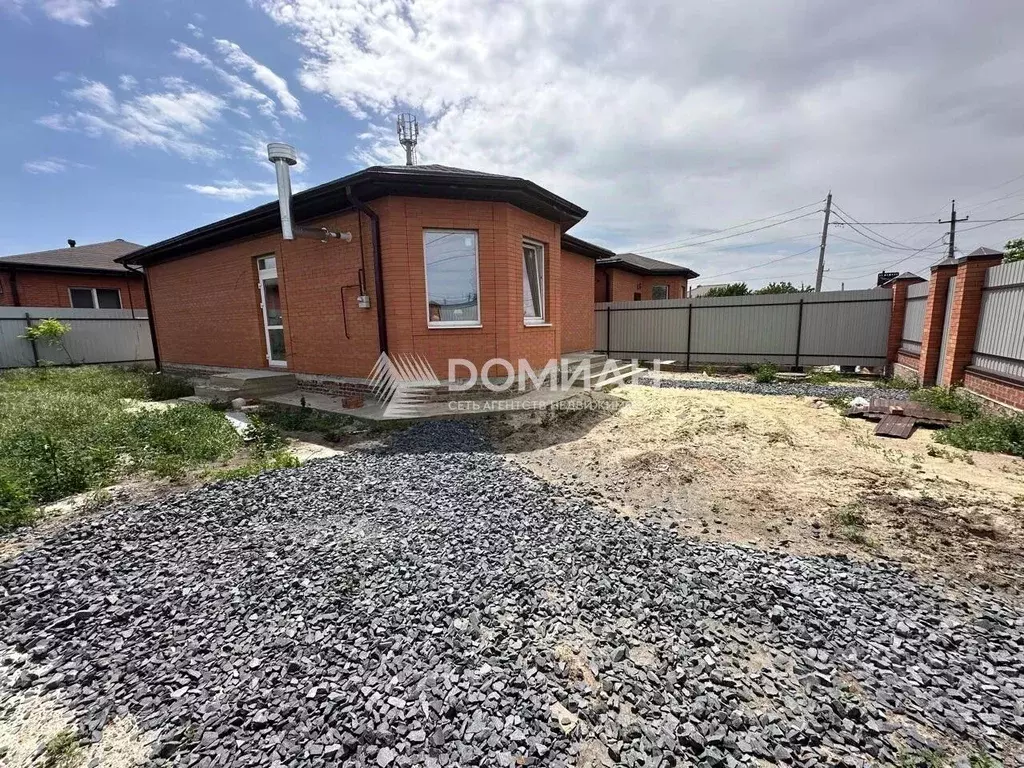 Дом в Ростовская область, Новочеркасск Фруктовая ул., 50 (100 м) - Фото 1