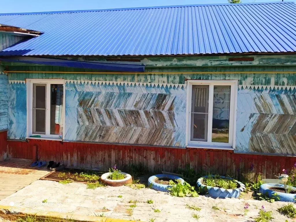 Дом в Омская область, Марьяновский район, д. Старая Шараповка ... - Фото 1