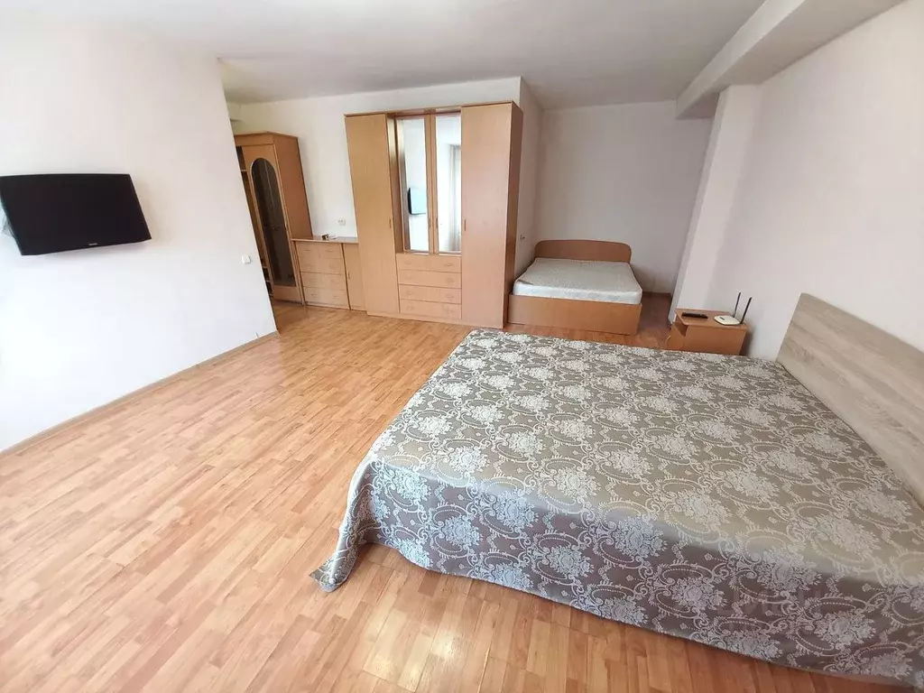 1-к кв. Красноярский край, Красноярск ул. Республики, 43 (37.0 м) - Фото 0