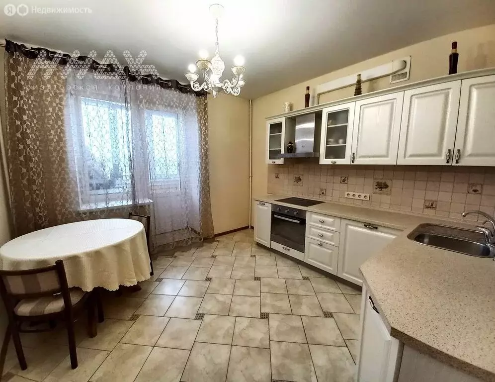 2-комнатная квартира: Нижний Новгород, улица Ванеева, 221 (65 м) - Фото 1