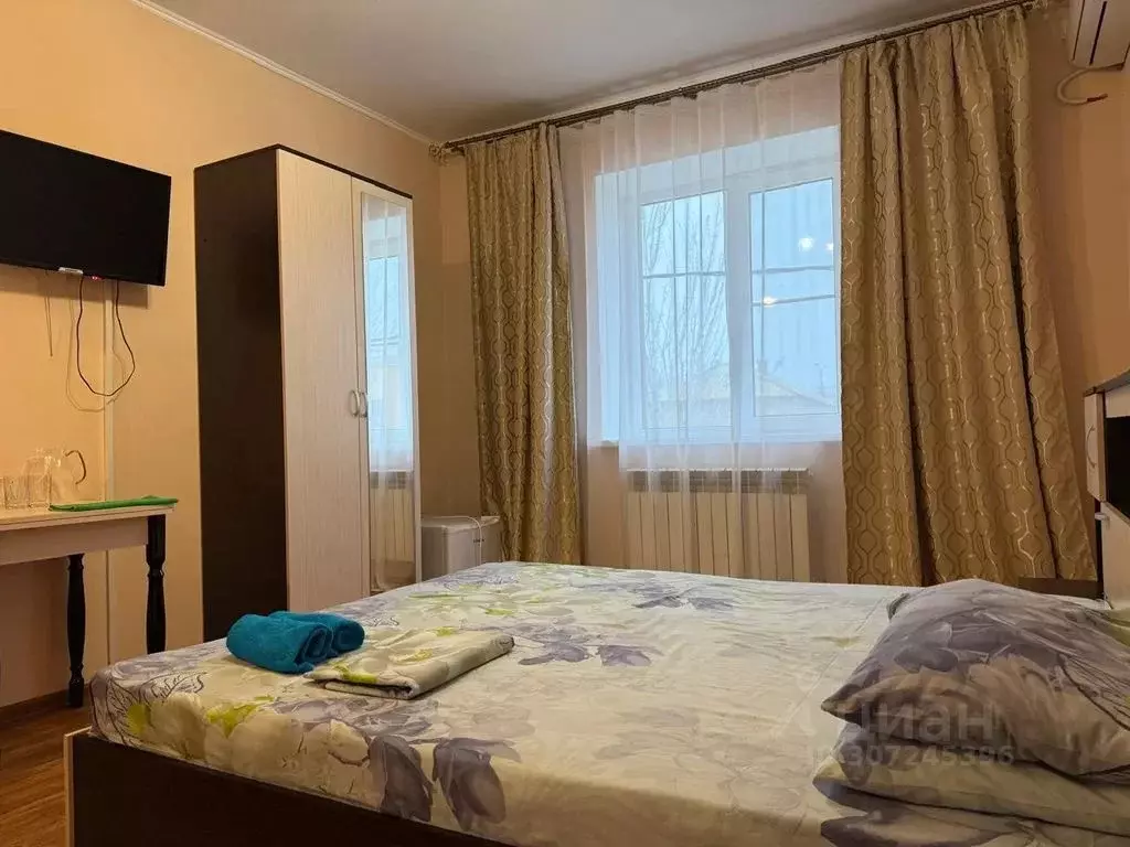 Комната Астраханская область, Астрахань ул. Челюскинцев, 40/10 - Фото 1