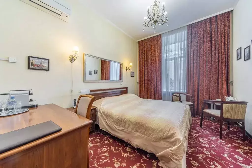 Комната Москва Камергерский пер., 6С1 - Фото 2