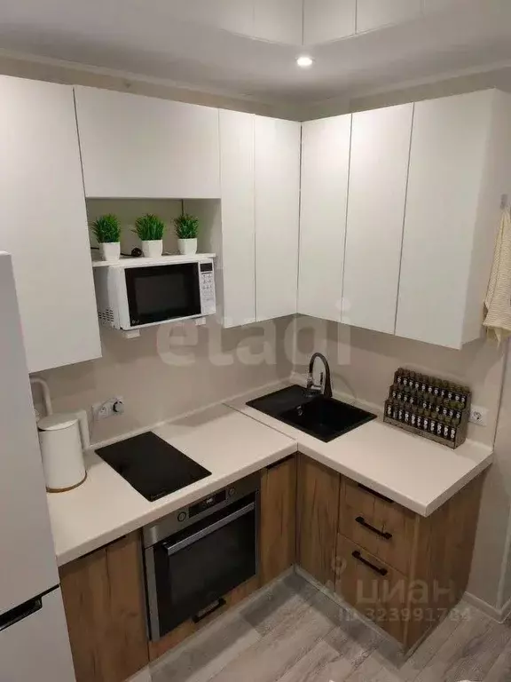 2-к кв. Белгородская область, Старый Оскол Парковый мкр, 9 (44.1 м) - Фото 1