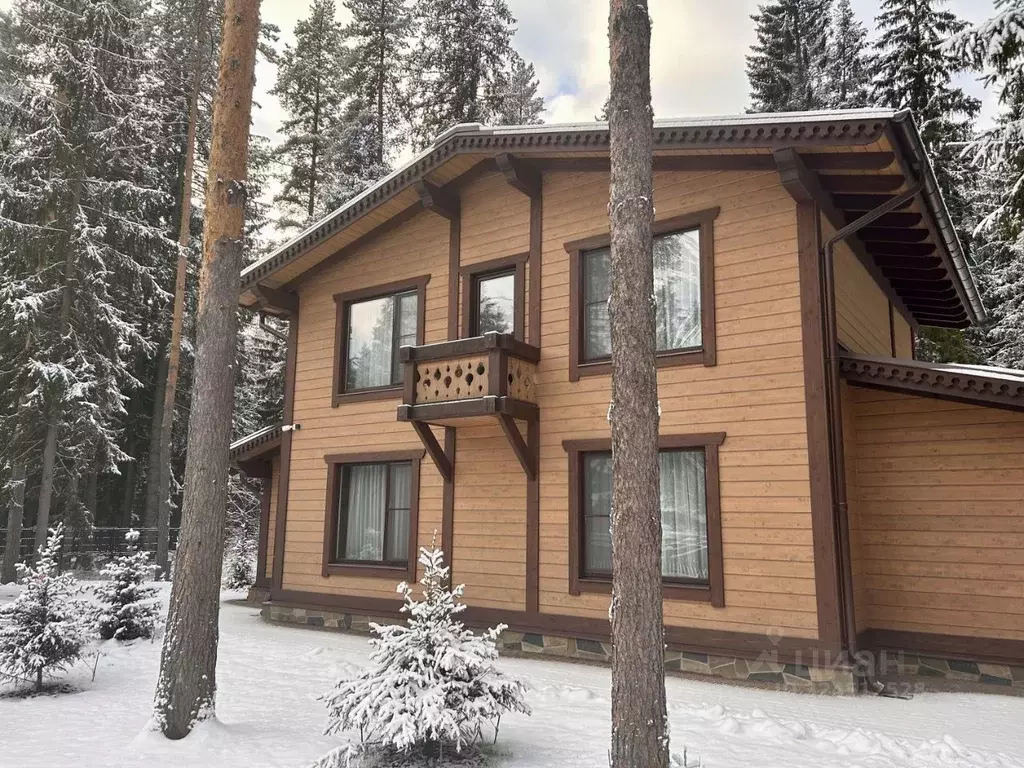 Дом в Ленинградская область, Всеволожский район, Бугровское городское ... - Фото 1