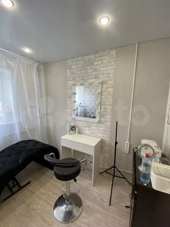 Комната 10 м в 1-к., 2/2 эт. - Фото 1