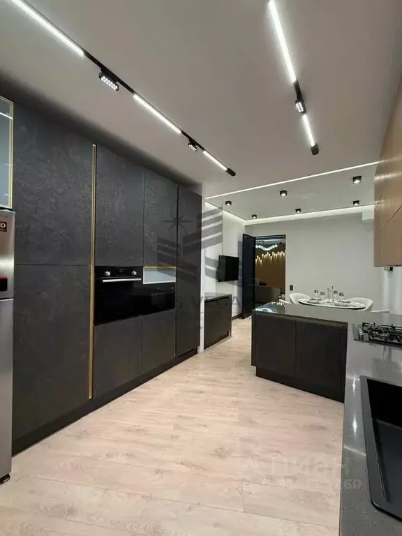 2-к кв. Татарстан, Казань ул. Николая Столбова, 1/3 (80.0 м) - Фото 1