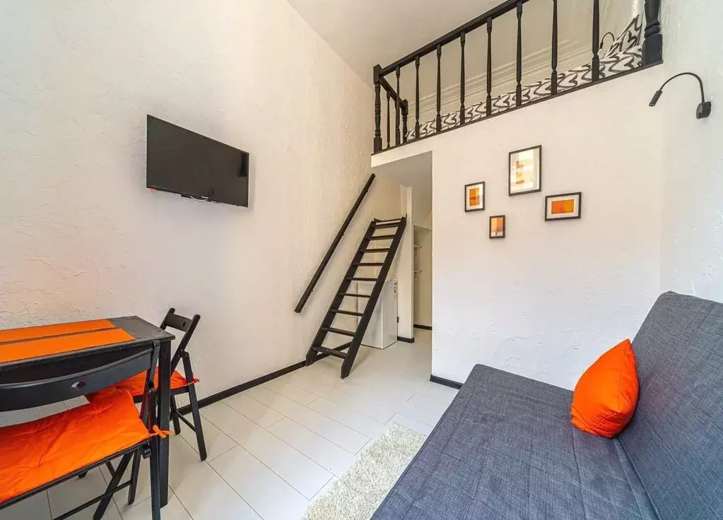 Студия Санкт-Петербург Колокольная ул., 5 (24.0 м) - Фото 1