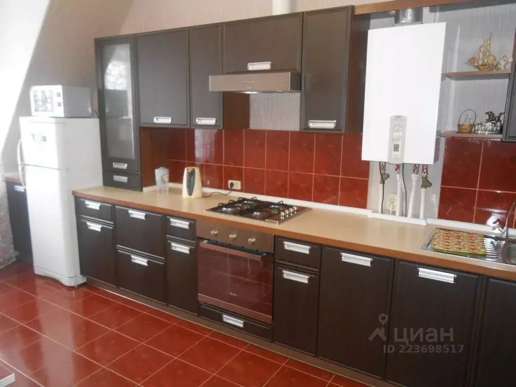 2-к кв. Астраханская область, Астрахань ул. Ахшарумова, 163А (70.0 м) - Фото 1