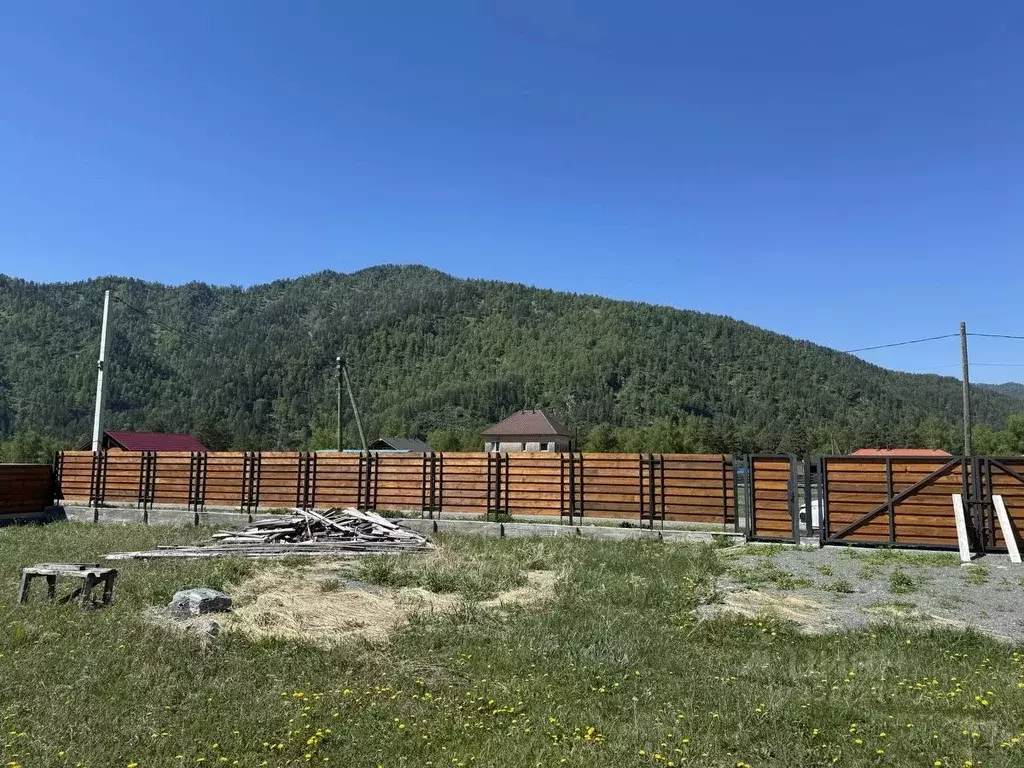 Участок в Алтай, Чемальский район, Узнезинское с/пос, с. Узнезя ул. ... - Фото 2