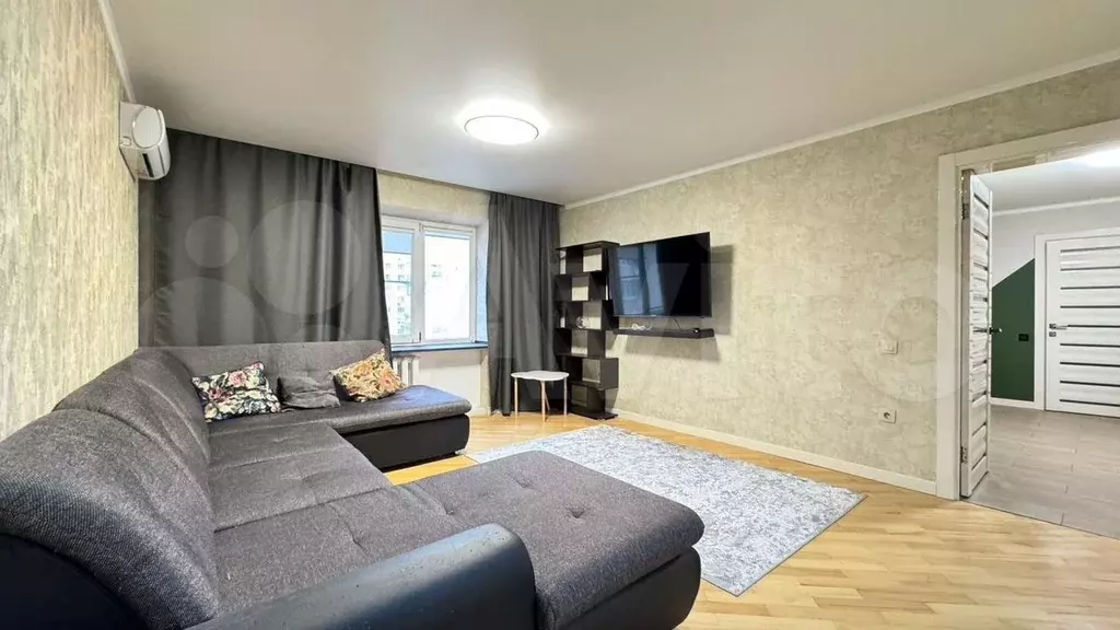 2-к. квартира, 60 м, 6/10 эт. - Фото 0