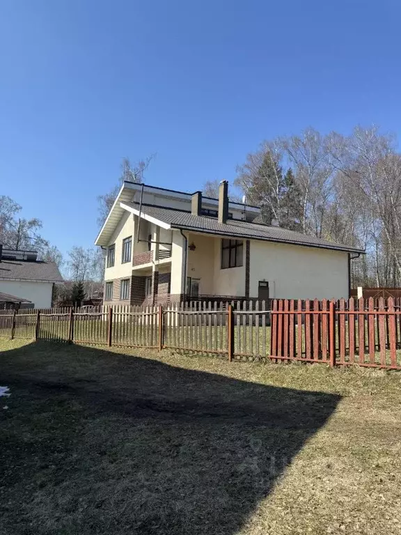 Дом в Москва д. Столбово,  (500 м) - Фото 1