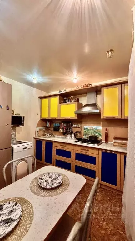 3-к кв. Коми, Сыктывкар ул. Малышева, 11 (66.5 м) - Фото 0