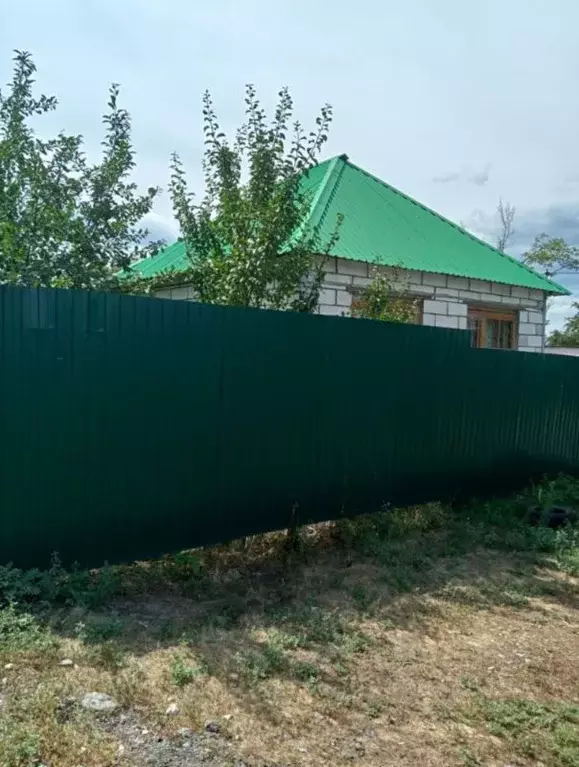 Дом в Саратовская область, Энгельсский район, Красноярское ... - Фото 2