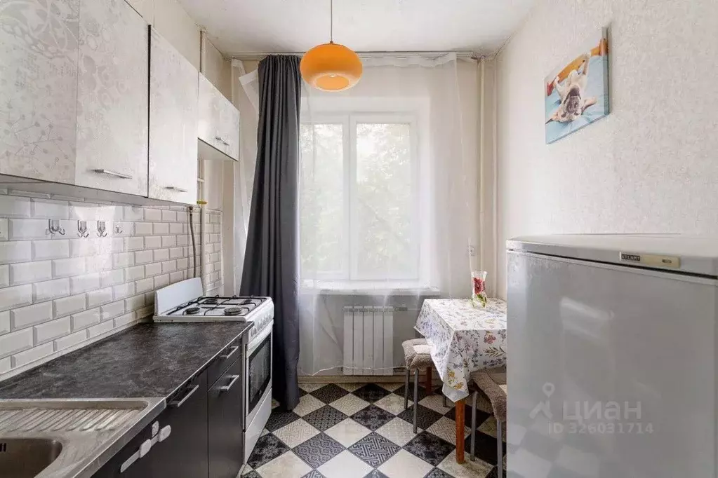 1-к кв. Москва просп. 60-летия Октября, 18К2 (30.3 м) - Фото 2