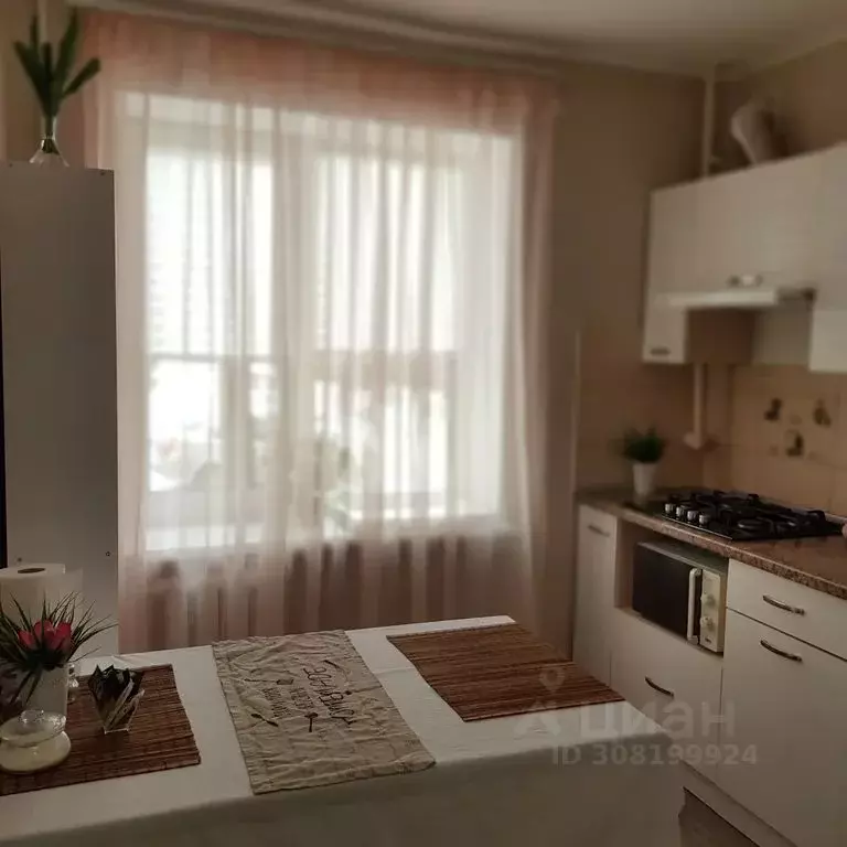 3-к кв. Крым, Симферополь ул. Ларионова, 34 (72.0 м) - Фото 1