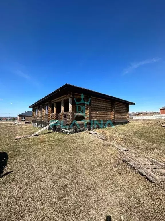 Дом в Татарстан, с. Высокая Гора ул. Мира, 7кв2 (165 м) - Фото 0