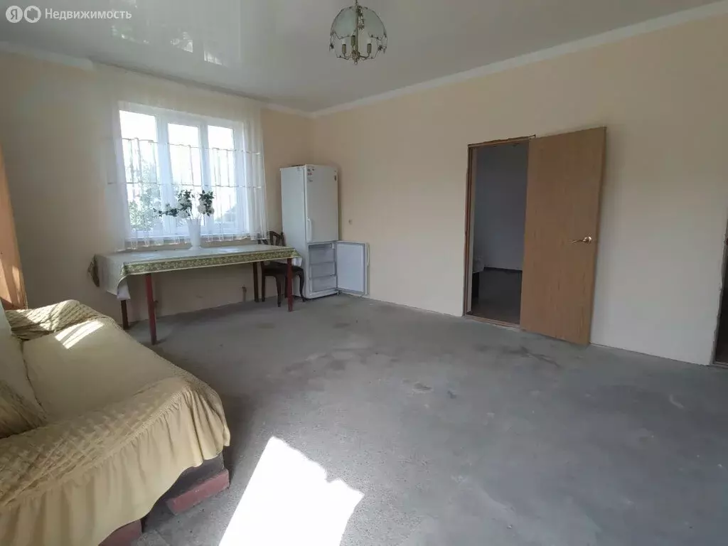 Дом в Октябрьское, улица Джатиева, 31 (90 м) - Фото 1