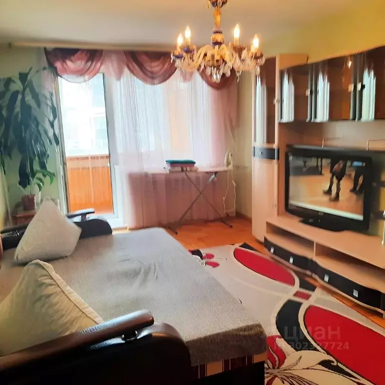 2-к кв. Удмуртия, Ижевск ул. Гагарина, 25А (60.0 м) - Фото 0