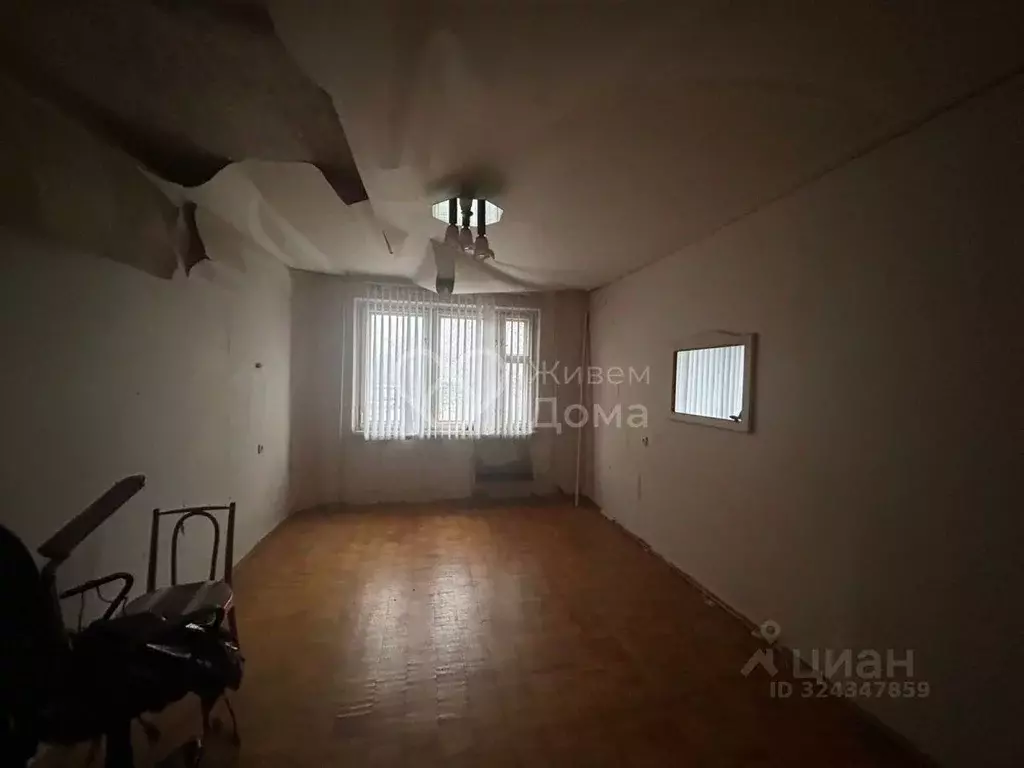 2-к кв. Волгоградская область, Волгоград ул. 8-й Воздушной Армии, 34 ... - Фото 2