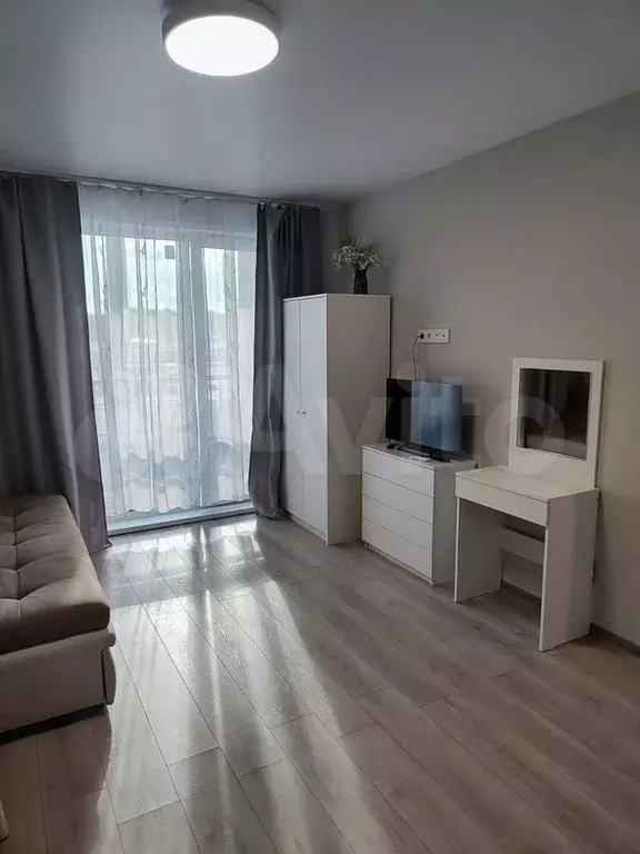 1-к. квартира, 37 м, 1/10 эт. - Фото 1