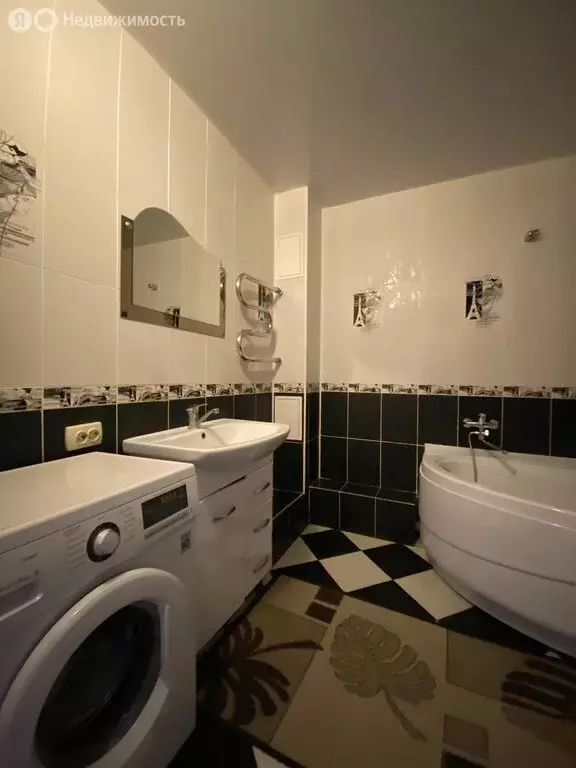 3-комнатная квартира: Оренбург, Просторная улица, 23 (104 м) - Фото 1