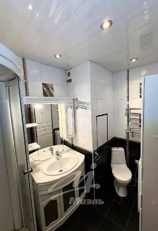 Продается 2-комнатная квартира - Фото 1