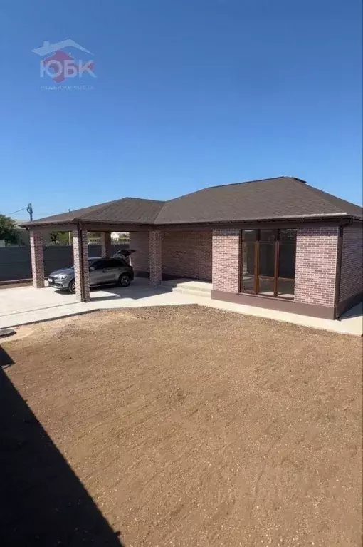 Дом в Крым, Сакский район, с. Молочное ул. Учительская, 10 (108 м) - Фото 1