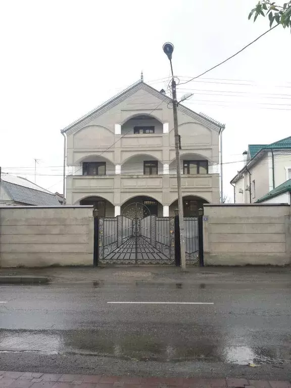 Дом в Нальчик, улица Чернышевского, 52 (380 м) - Фото 1