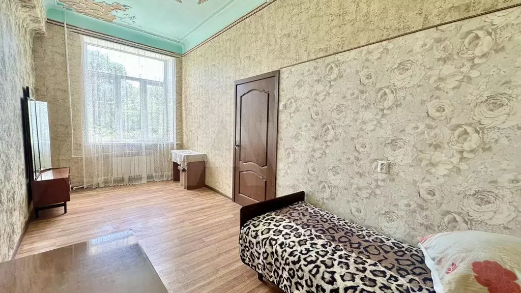 Комната 31 м в 4-к., 2/3 эт. - Фото 0