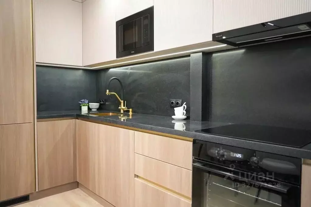 3-к кв. Москва Шмитовский проезд, 28 (66.0 м) - Фото 1