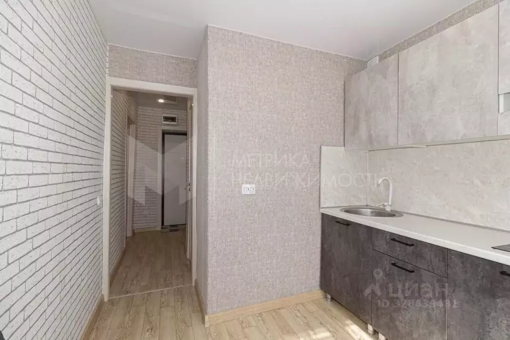 1-к кв. Тюменская область, Тюмень ул. Мельникайте, 48 (30.4 м) - Фото 1