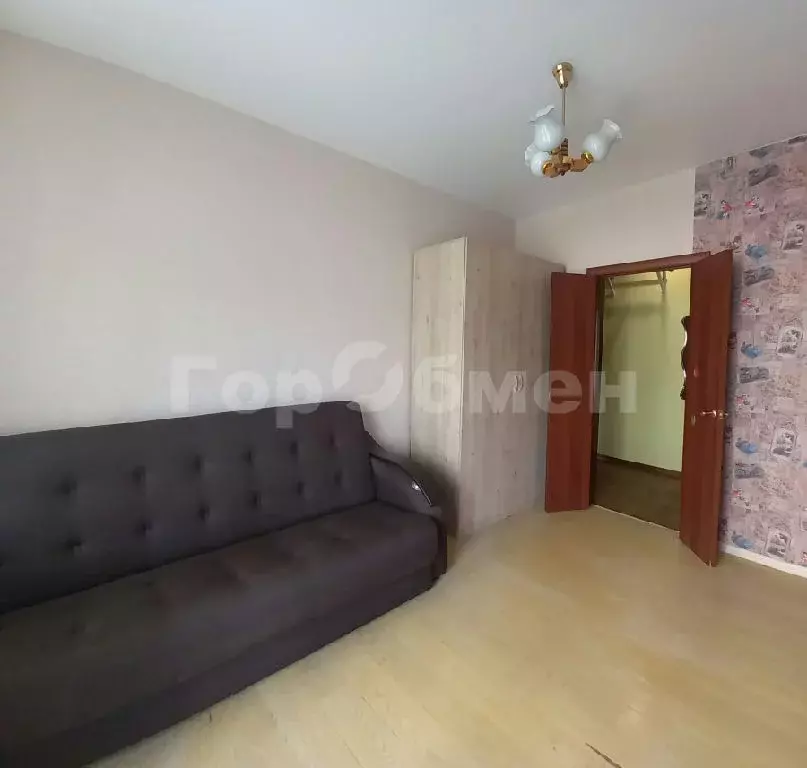 Продается 2-комнатная квартира - Фото 1