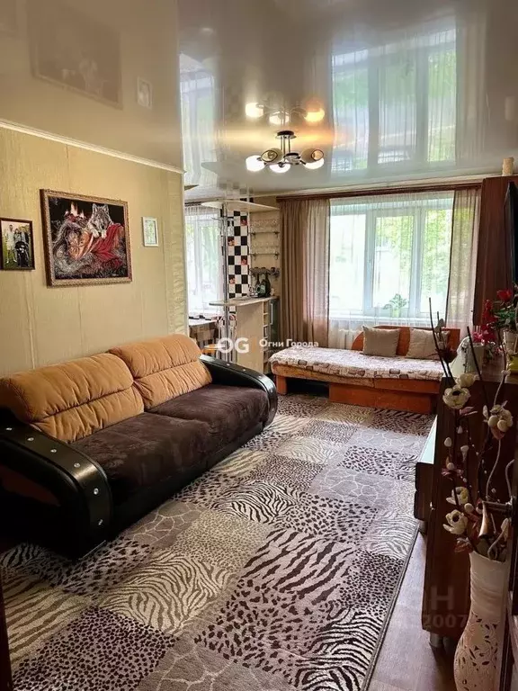2-к кв. Брянская область, Карачев Первомайская ул., 125 (46.0 м) - Фото 0