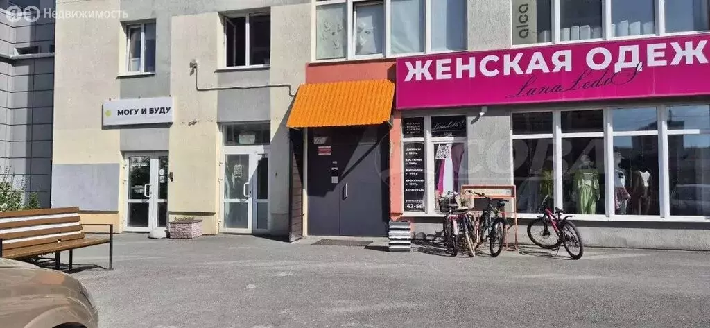 2-комнатная квартира: Тюмень, улица Газовиков, 35 (66.9 м) - Фото 1