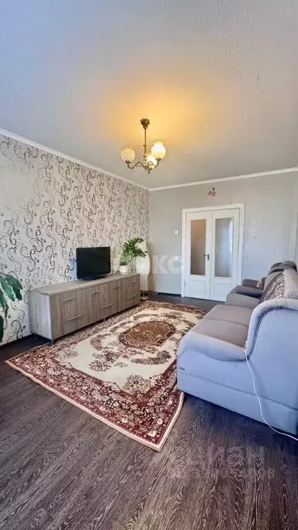 3-к кв. Крым, Симферополь ул. 60 лет Октября, 13/64 (65.0 м) - Фото 0