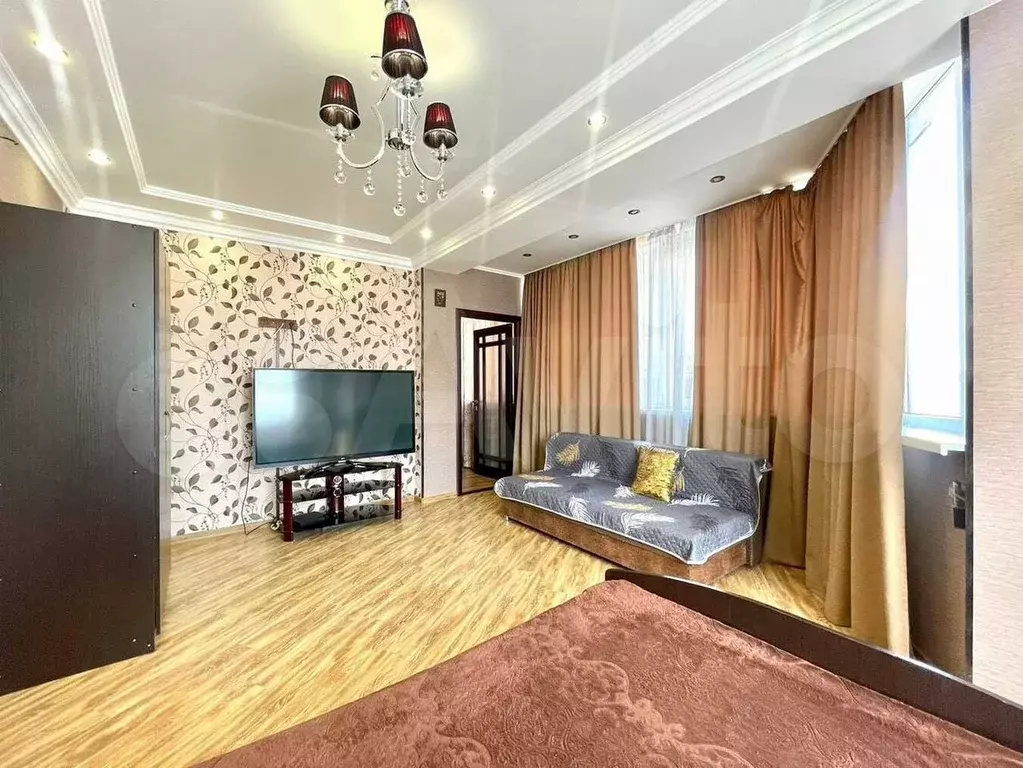 2-к. квартира, 67 м, 1/9 эт. - Фото 1